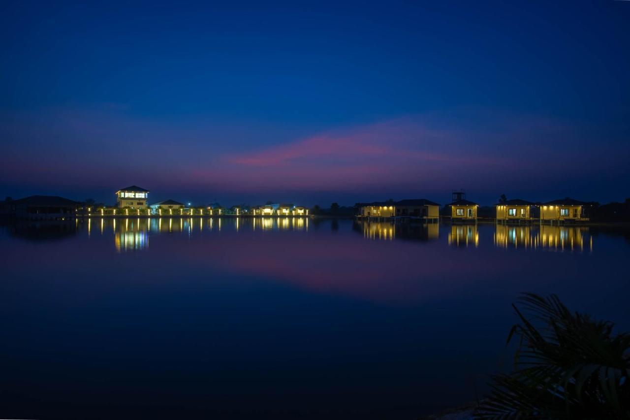 Lumbini Palace Resort Esterno foto